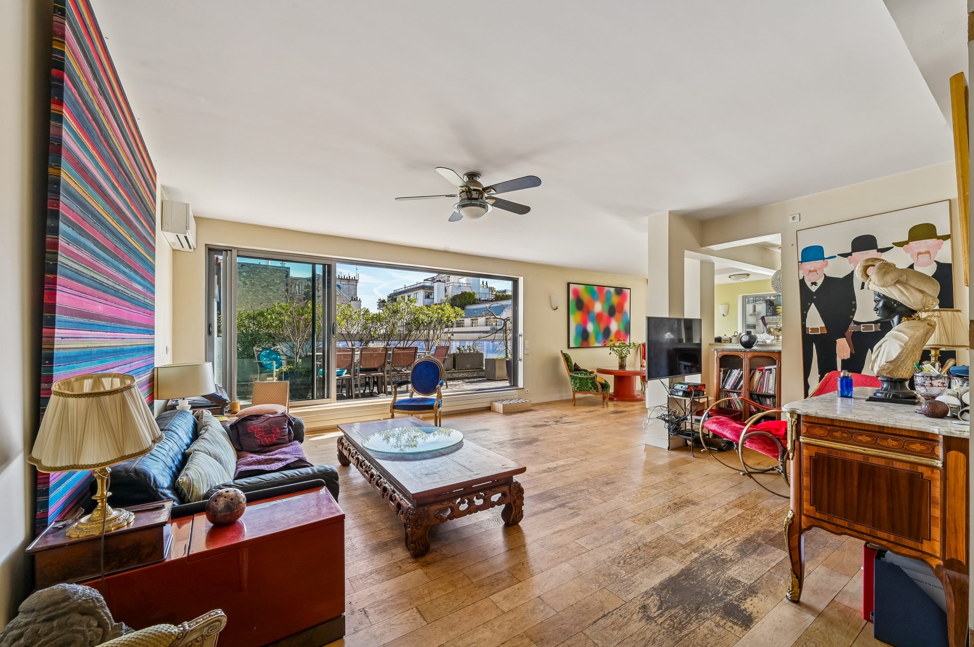 TROCADERO AVEC TERRASSE