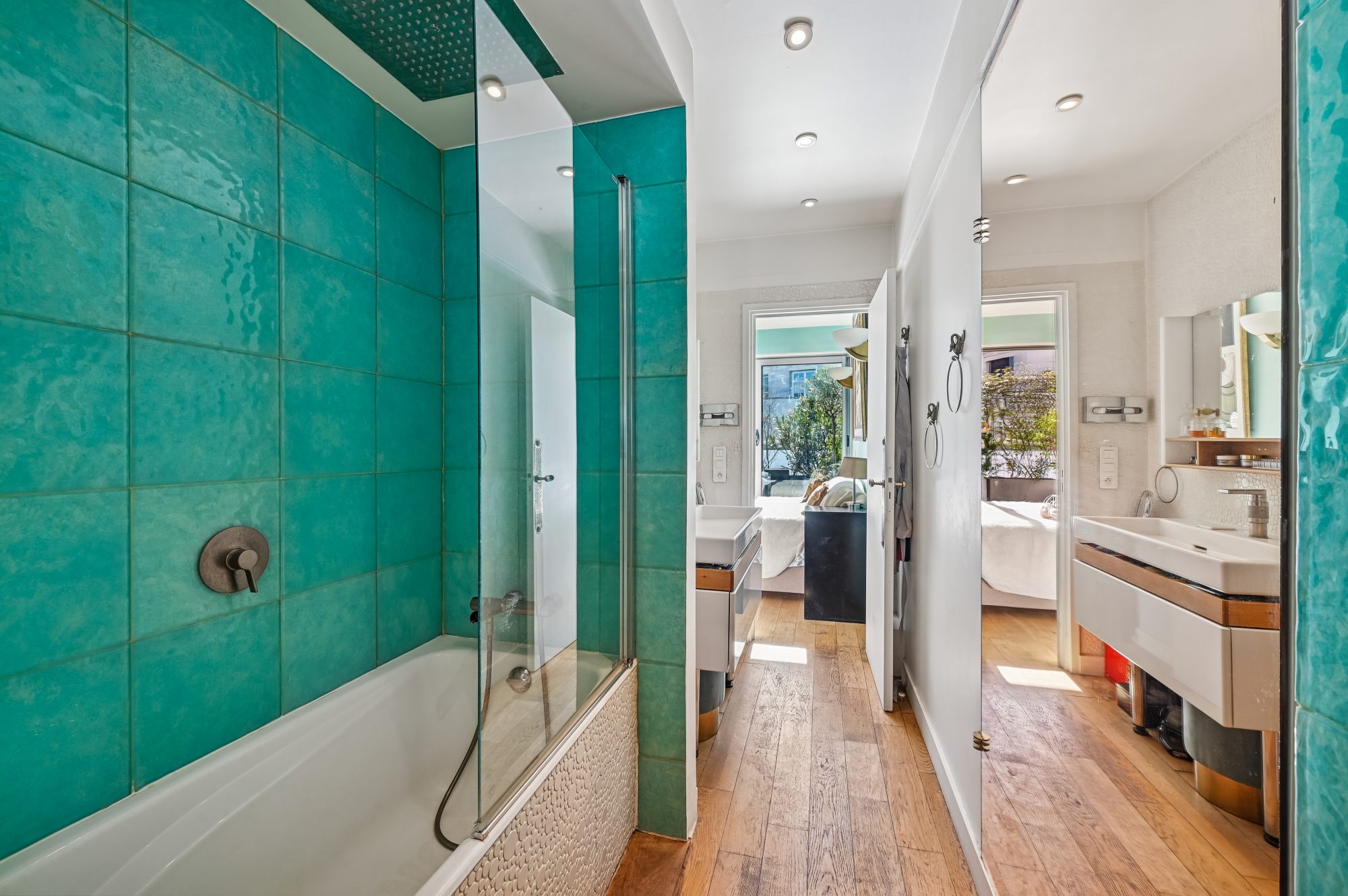 TROCADERO AVEC TERRASSE