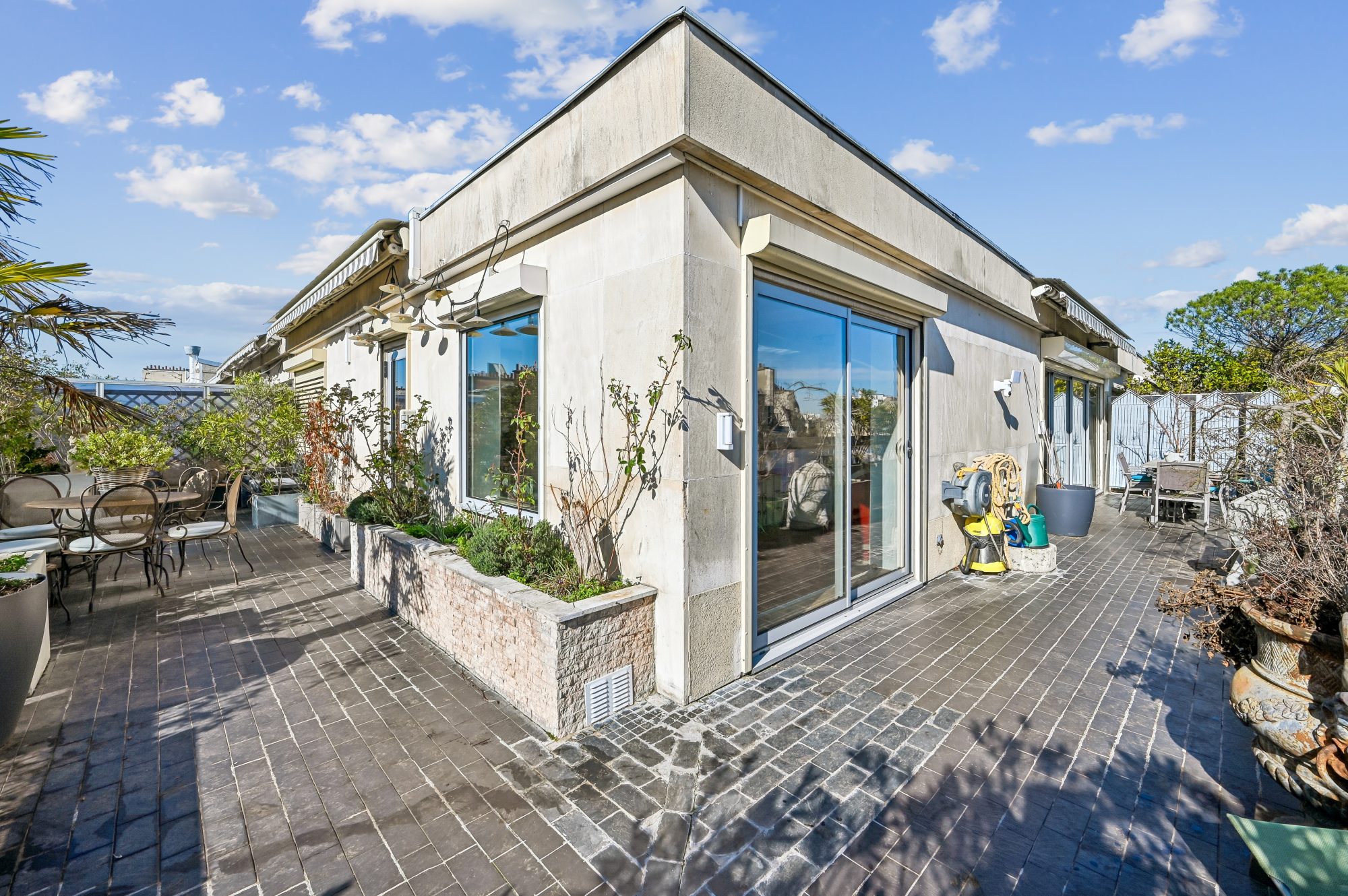 TROCADERO AVEC TERRASSE