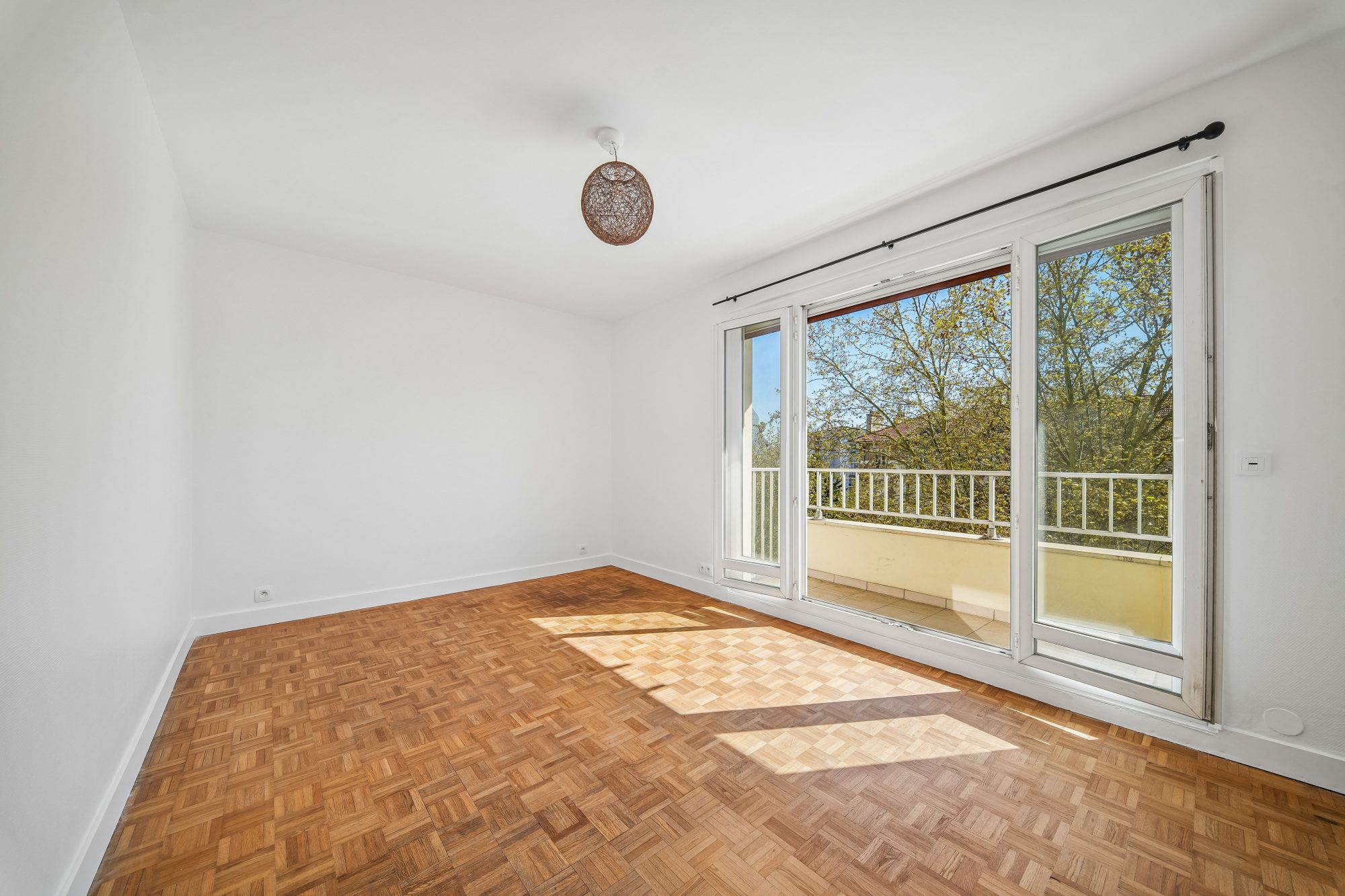 Bourg-la-Reine – Studio avec balcon